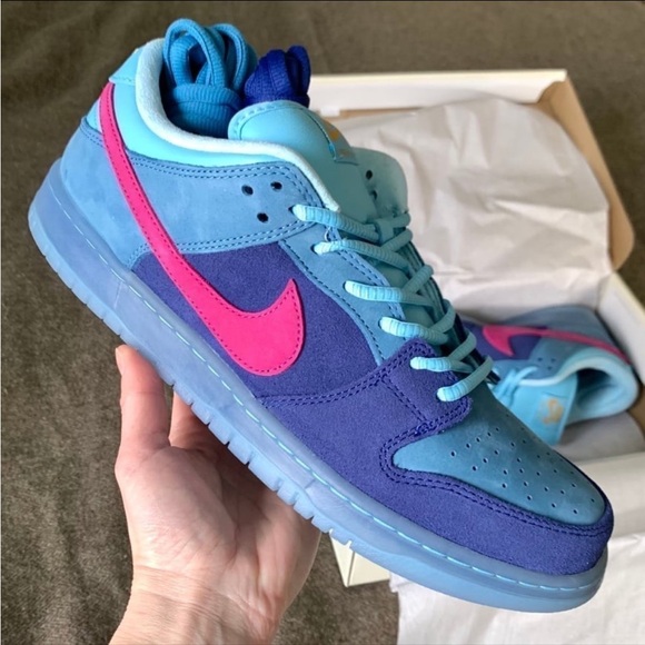 Nike Dunk SB ‘Run The Jewels’ - Picture 4 of 12